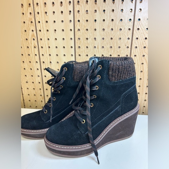 Tommy Hilfiger Shoes - Tommy Hilfiger Black and Brown Lace Up Wedge Boots